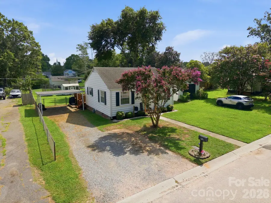 2102 Englewood Street, Kannapolis, NC 28083 - #3