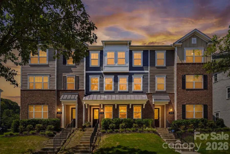 16705 Summers Walk Boulevard, Davidson, NC 28036 - #3