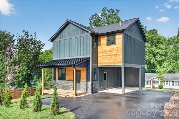 1013 Fassifern Court, Hendersonville, NC 28791