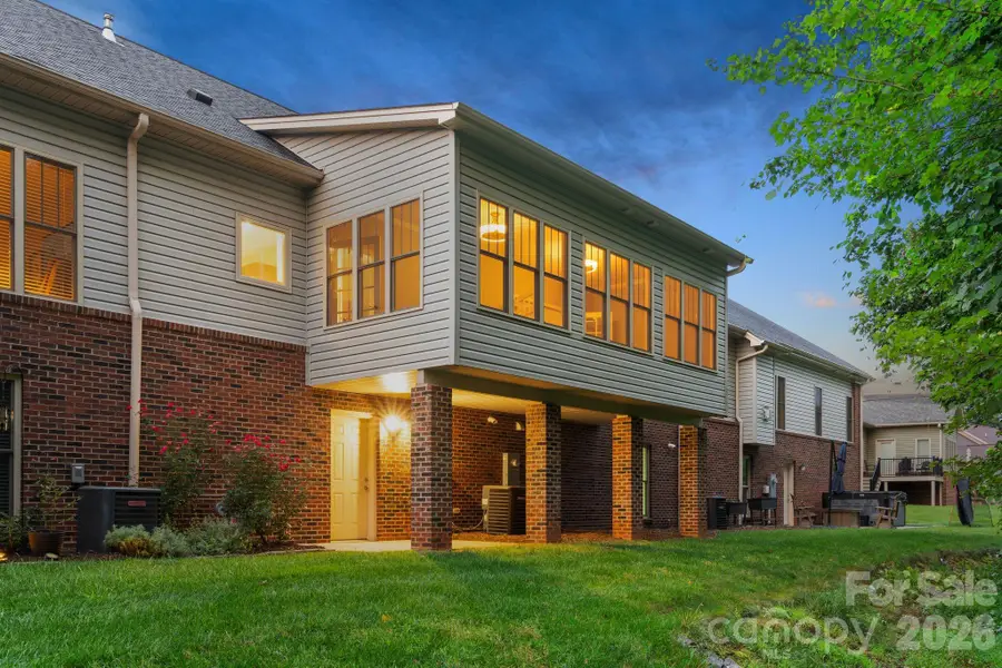 823 Iris Lane, Newton, NC 28658 - #3