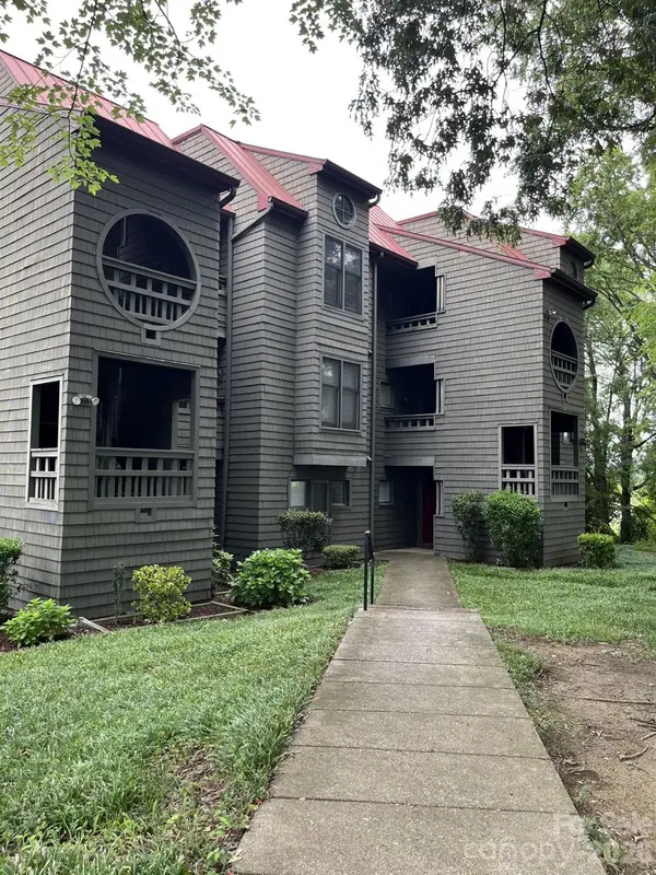 9041 J M Keynes Drive #6, Charlotte, NC 28262