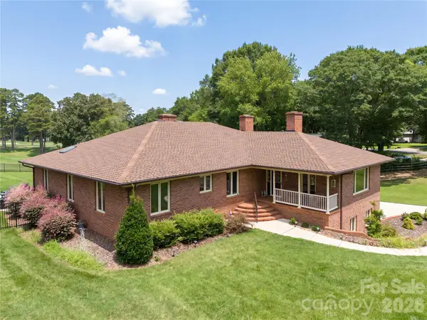 1419 Stoneyridge Drive, Charlotte, NC 28214