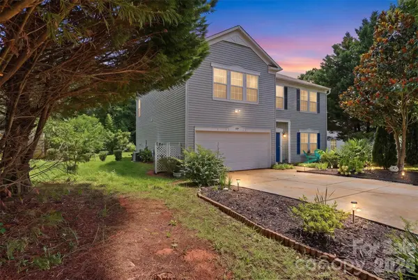 1957 Leesburg Drive, Clover, SC 29710