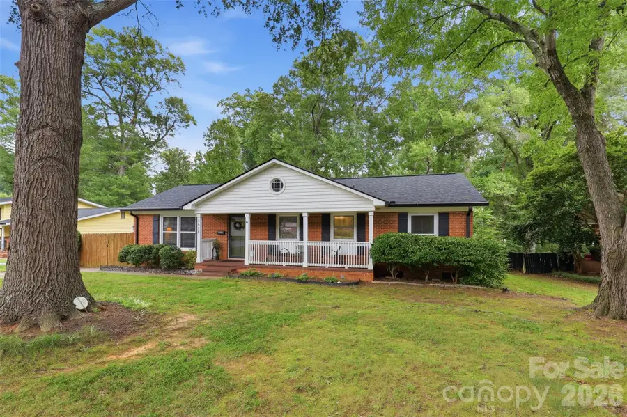 3628 Winterfield Place, Charlotte, NC 28205 - #2