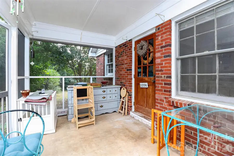 3206 Connecticut Avenue, Charlotte, NC 28205 - #3