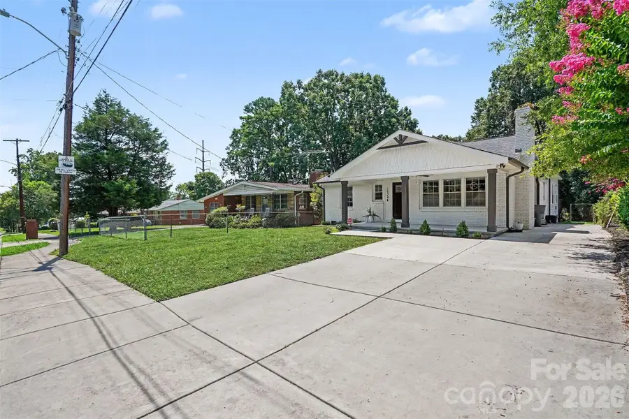 1524 Newcastle Street, Charlotte, NC 28216 - #2