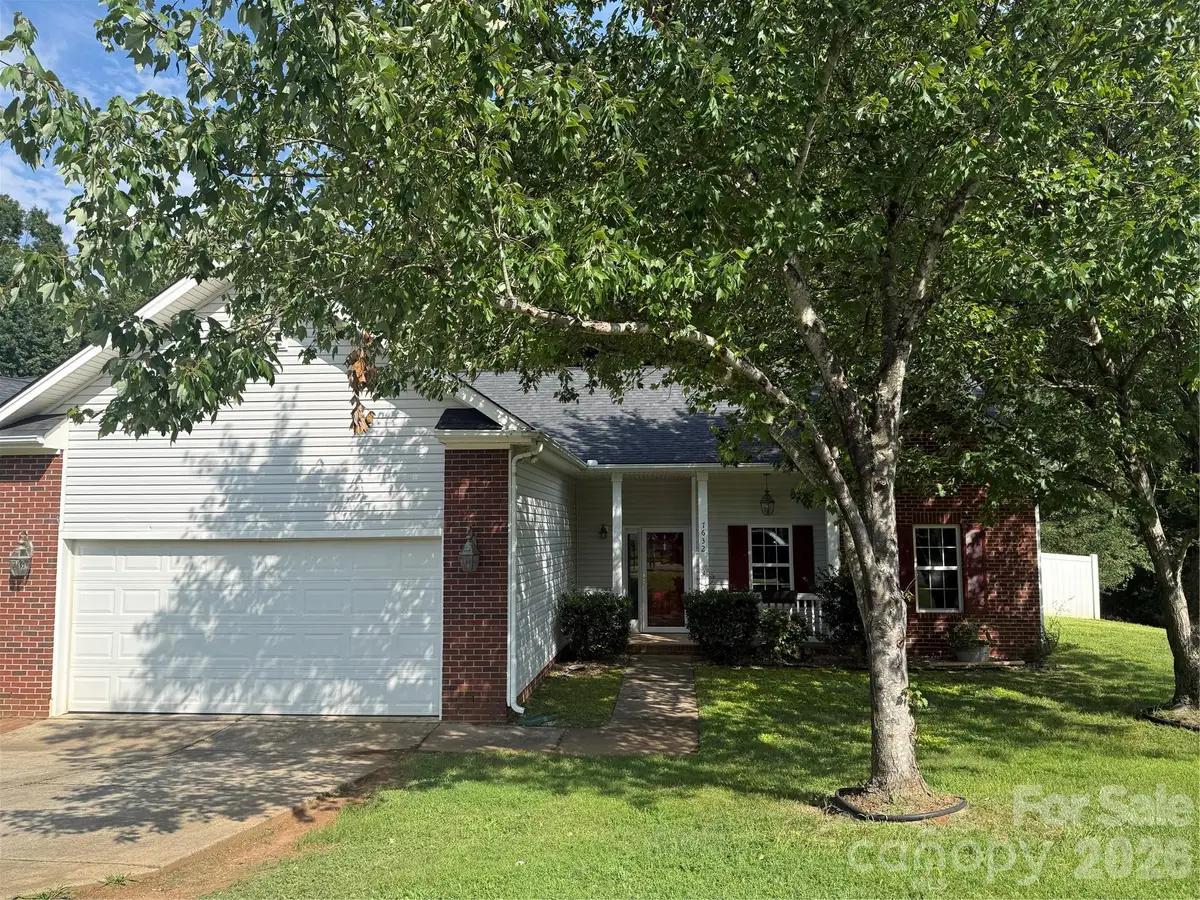 7632 Free Bird Avenue, Charlotte, NC 28216 - #1