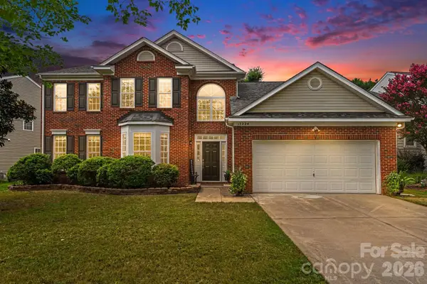 17224 Overstone Court, Charlotte, NC 28277