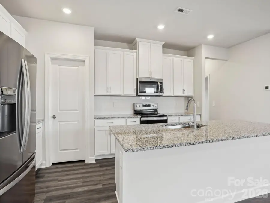 3058 14th Avenue Ne, Conover, NC 28613 - #3