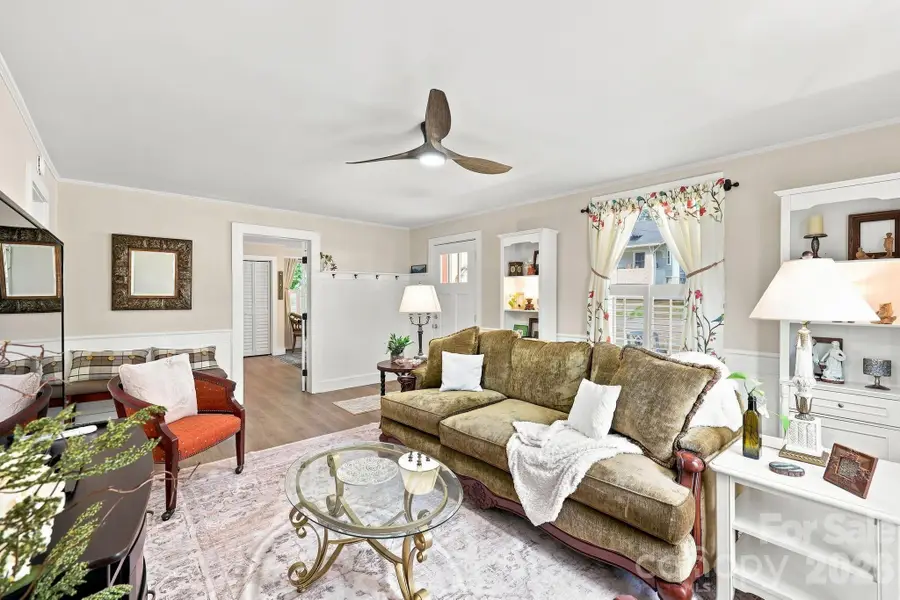 107 Burkemont Avenue, Morganton, NC 28655 - #3