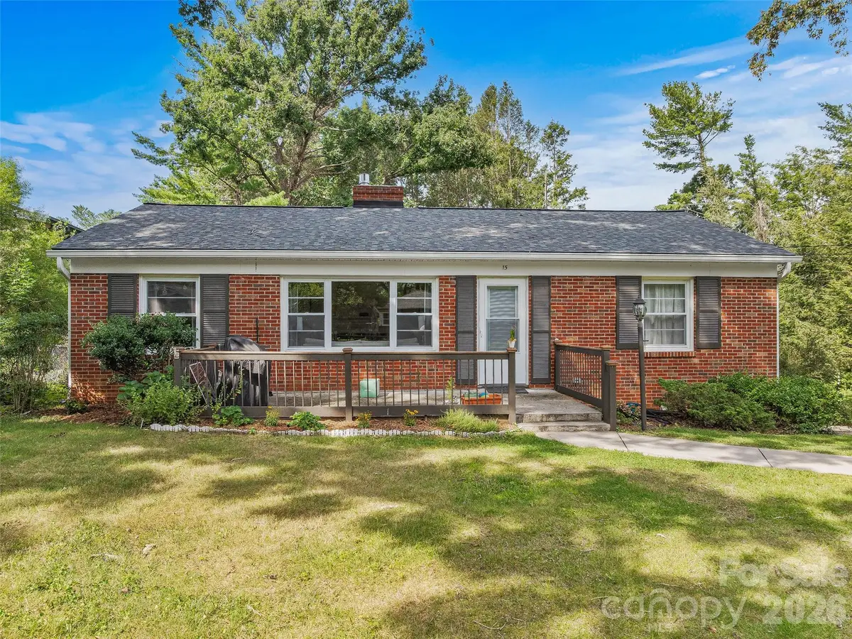 15 Lynnstone Court, Asheville, NC 28805 - #1