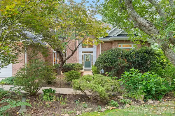 210 Clear Vista Circle, Asheville, NC 28805