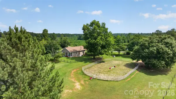 1568 John Smith Road, Columbus, NC 28722
