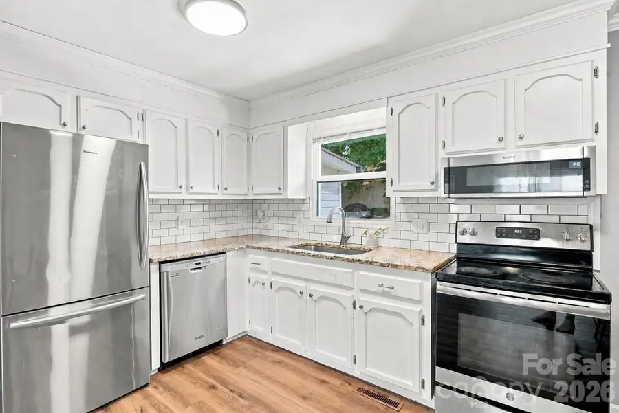 100 W Nims Avenue, Mount Holly, NC 28120 - #3