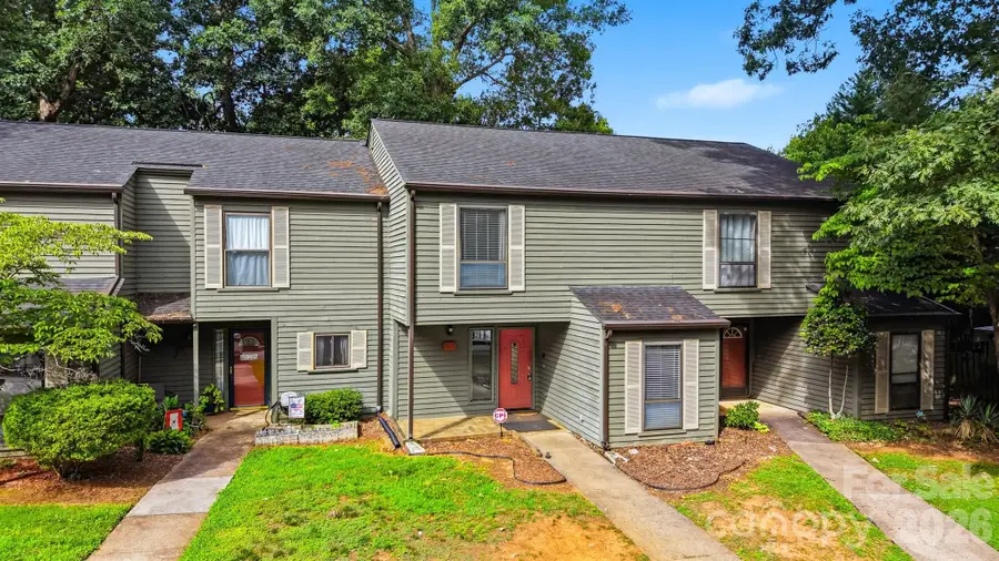 4340 N Center Street #203, Hickory, NC 28601 - #2