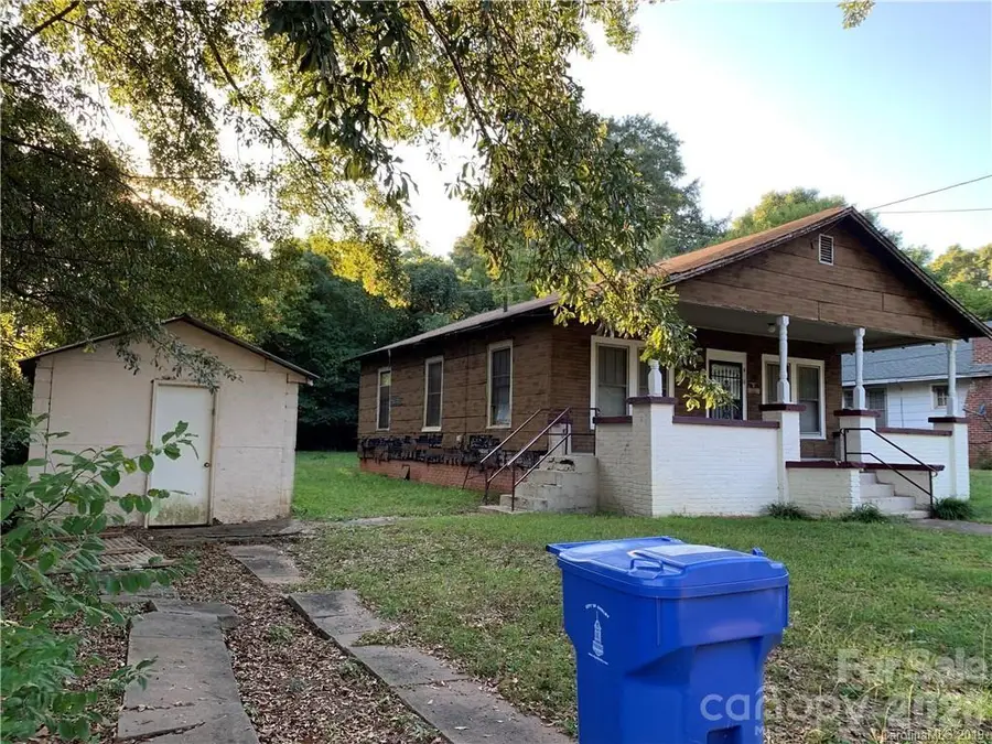 917 Logan Street, Shelby, NC 28150 - #2