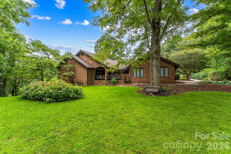 60 Monte Vista Drive, Waynesville, NC 28786 - #2