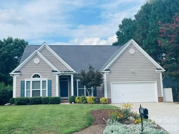 8632 Castlebay Drive, Charlotte, NC 28277