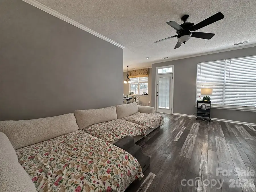 4515 Fox Thorne Drive, Charlotte, NC 28216 - #2