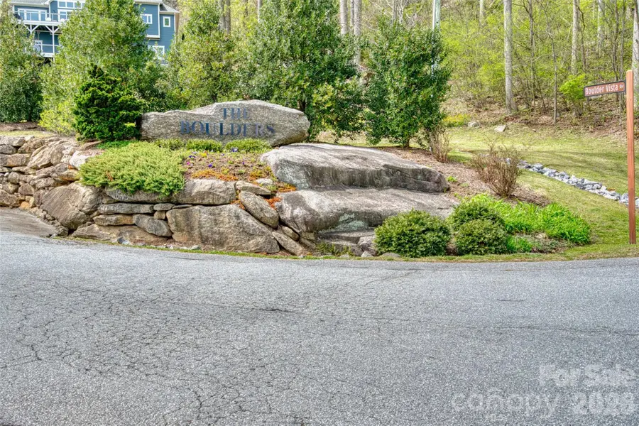 R5 Curtain Bluff, Hendersonville, NC 28791 - #2