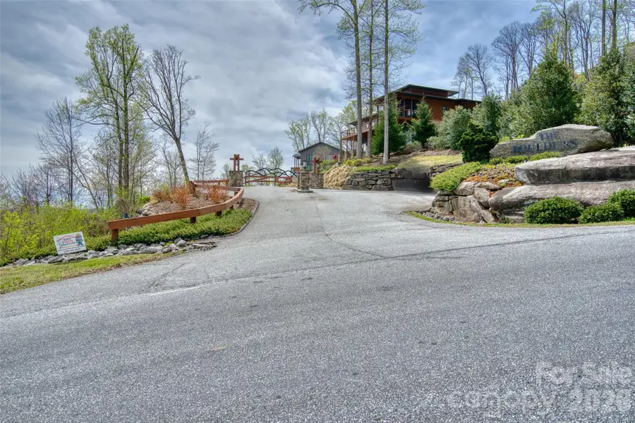 R5 Curtain Bluff, Hendersonville, NC 28791 - #3