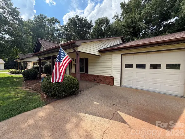 242 Eastwood Village Drive, Bostic, NC 28018
