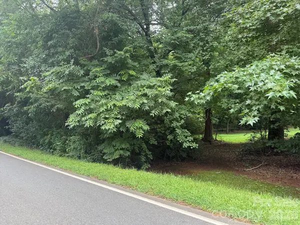 8504 Cedarbrook Drive, Charlotte, NC 28215