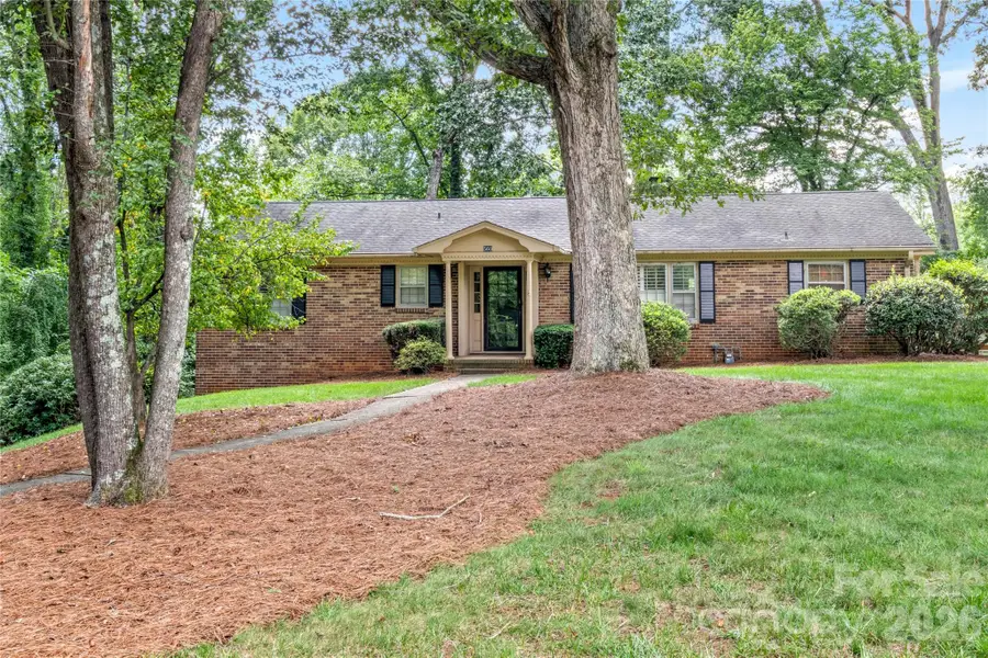 560 Kelway Place, Winston Salem, NC 27104 - #2