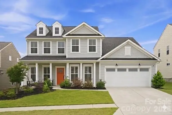 11016 Larkslea Lane, Charlotte, NC 28278
