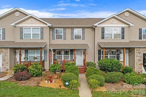 109 Loch Haven Road, Swannanoa, NC 28778