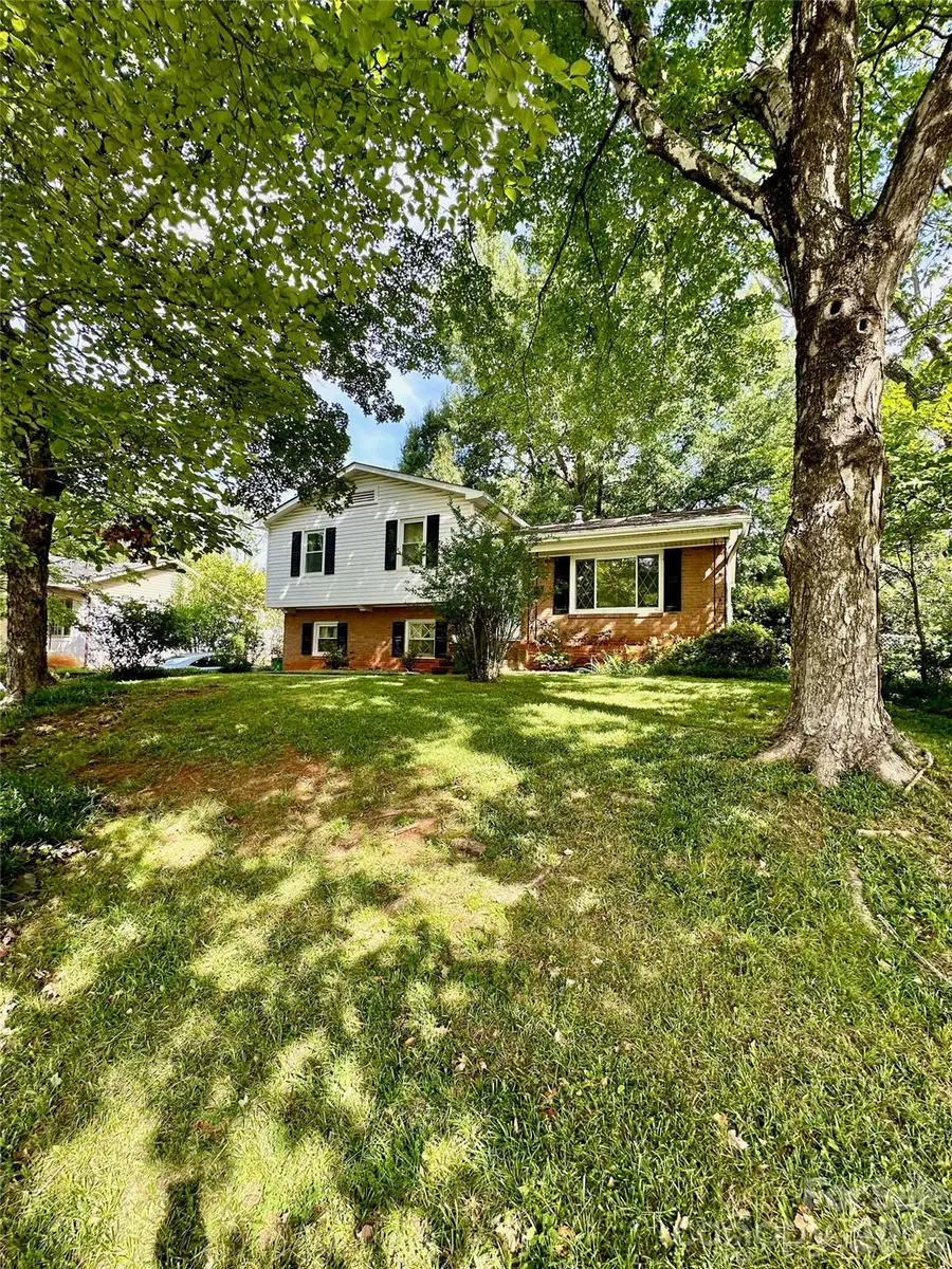 7200 Woodstock Drive, Charlotte, NC 28210 - #3