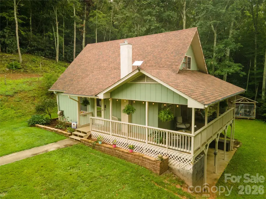 426 Meadowood Lane, Burnsville, NC 28714 - #2