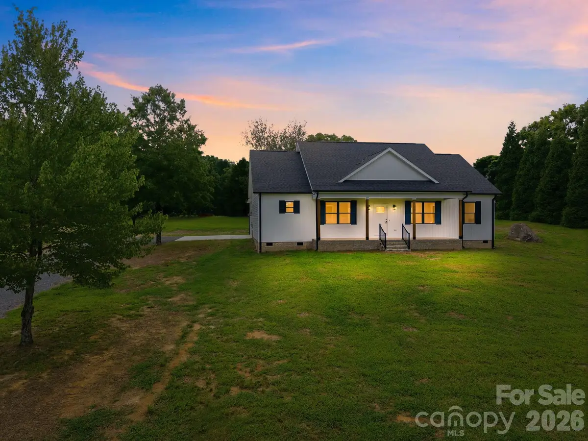 417 E 2nd Street, Faith, NC 28041 - #1
