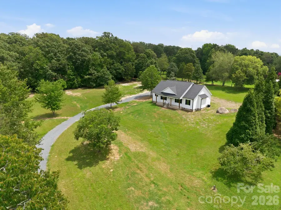 417 E 2nd Street, Faith, NC 28041 - #2