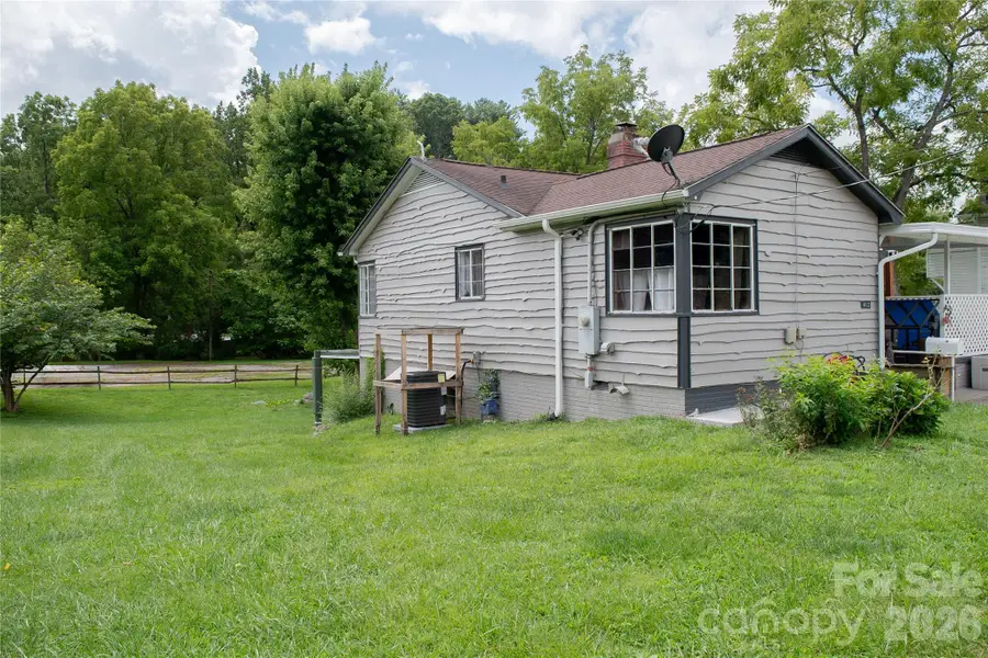 412 1st Avenue W, Hendersonville, NC 28739 - #2