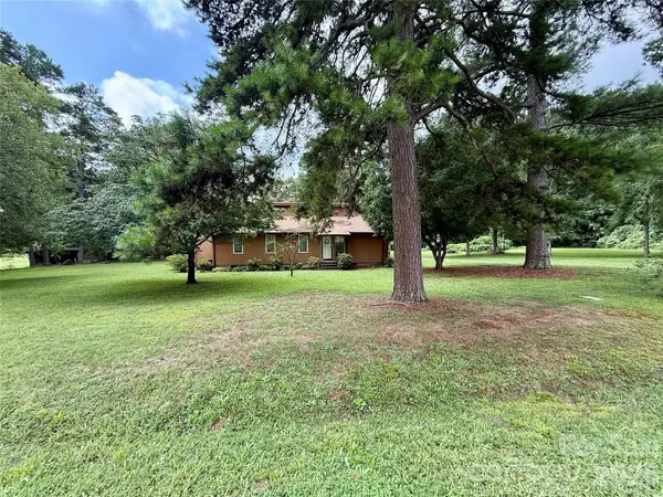 8016 Hedrick Circle, Huntersville, NC 28078