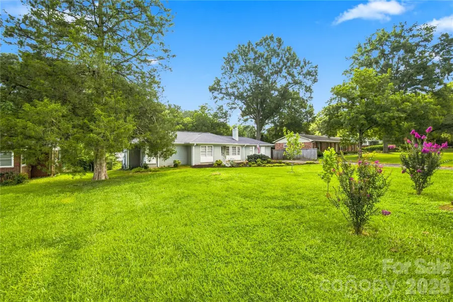 6142 King George Drive, Charlotte, NC 28213 - #2