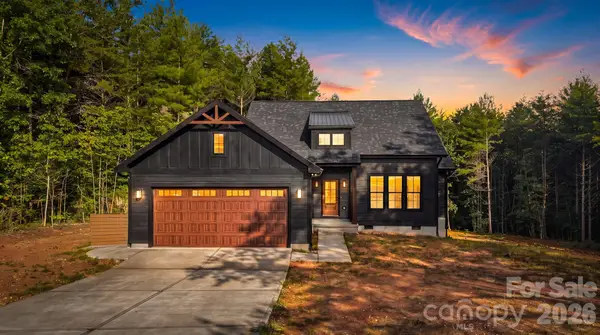 1035 Hawksbill Drive, Morganton, NC 28655