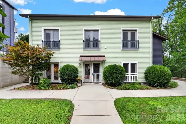 600 N Skyloft Drive, Asheville, NC 28801
