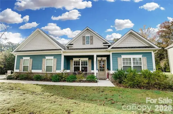 208 Clauser Road S, Mount Holly, NC 28120