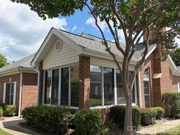 8528 Highland Glen Drive, Charlotte, NC 28269