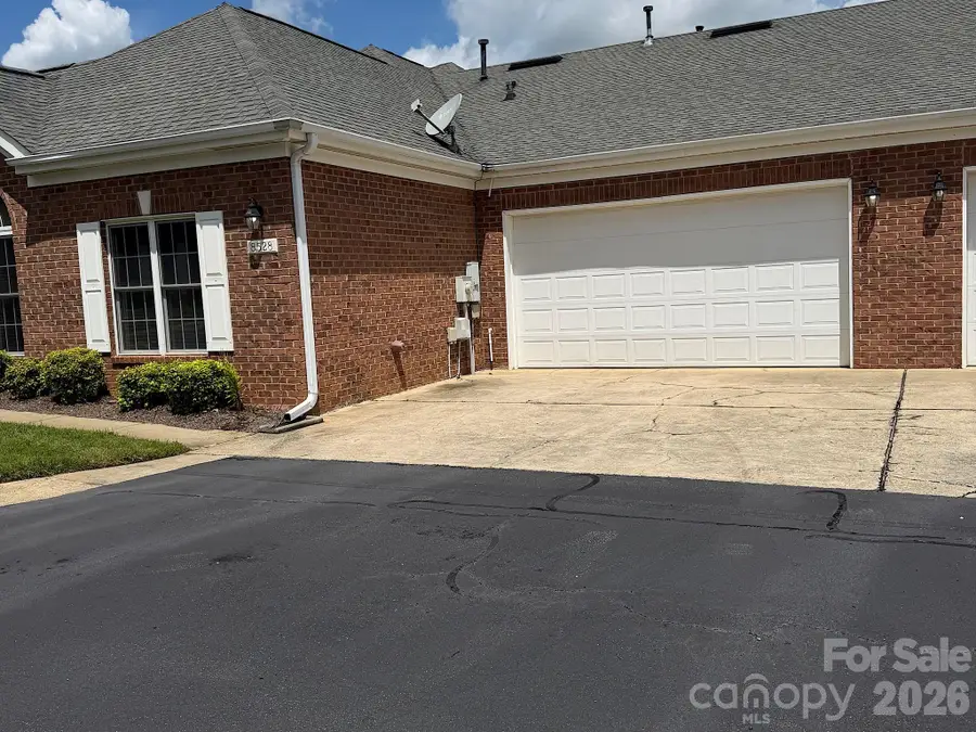 8528 Highland Glen Drive, Charlotte, NC 28269 - #3