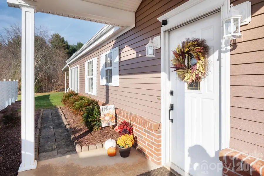 11-C Heather Way, Candler, NC 28715 - #3