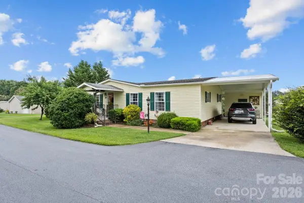 39 Stephanie Lane #13, Hendersonville, NC 28792
