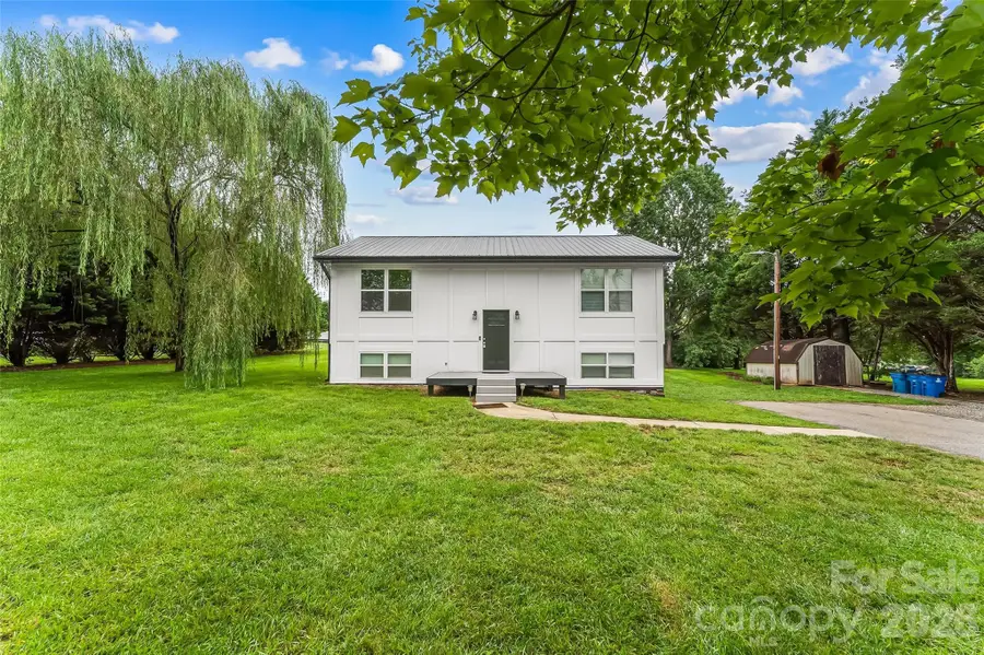 2646 Icard Rhodhiss Road, Connelly Springs, NC 28612 - #2