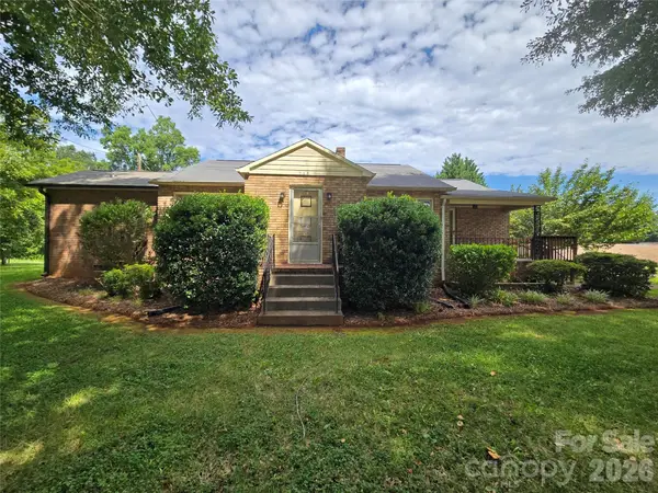 305 Oakland Avenue Avenue, Morganton, NC 28655