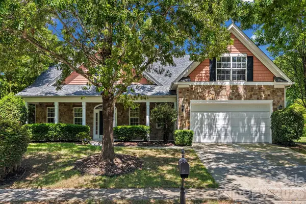 5914 Kirkwynd Commons Drive, Charlotte, NC 28278
