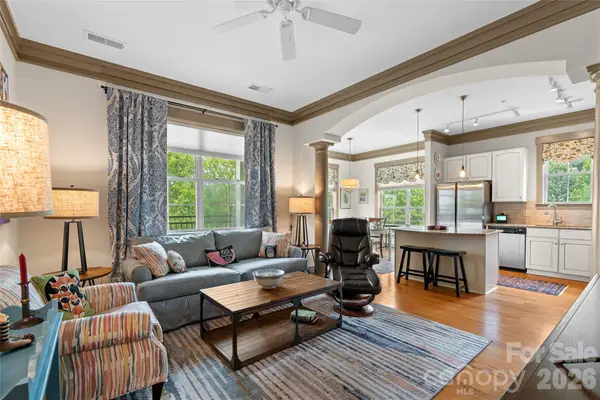 42 Schenck Parkway #205, Asheville, NC 28803
