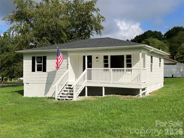 640 Hawthorne Street, Hudson, NC 28638