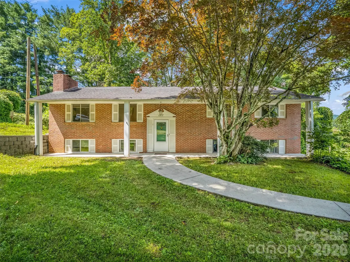 1317 Hyman Avenue, Hendersonville, NC 28792 - #1